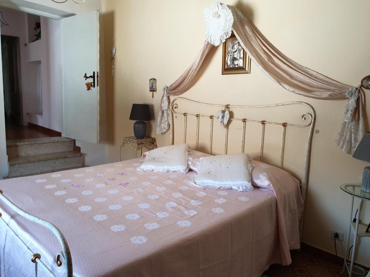 Casa Di Mamma Rosa Villa Castelnuovo Parano Exteriör bild
