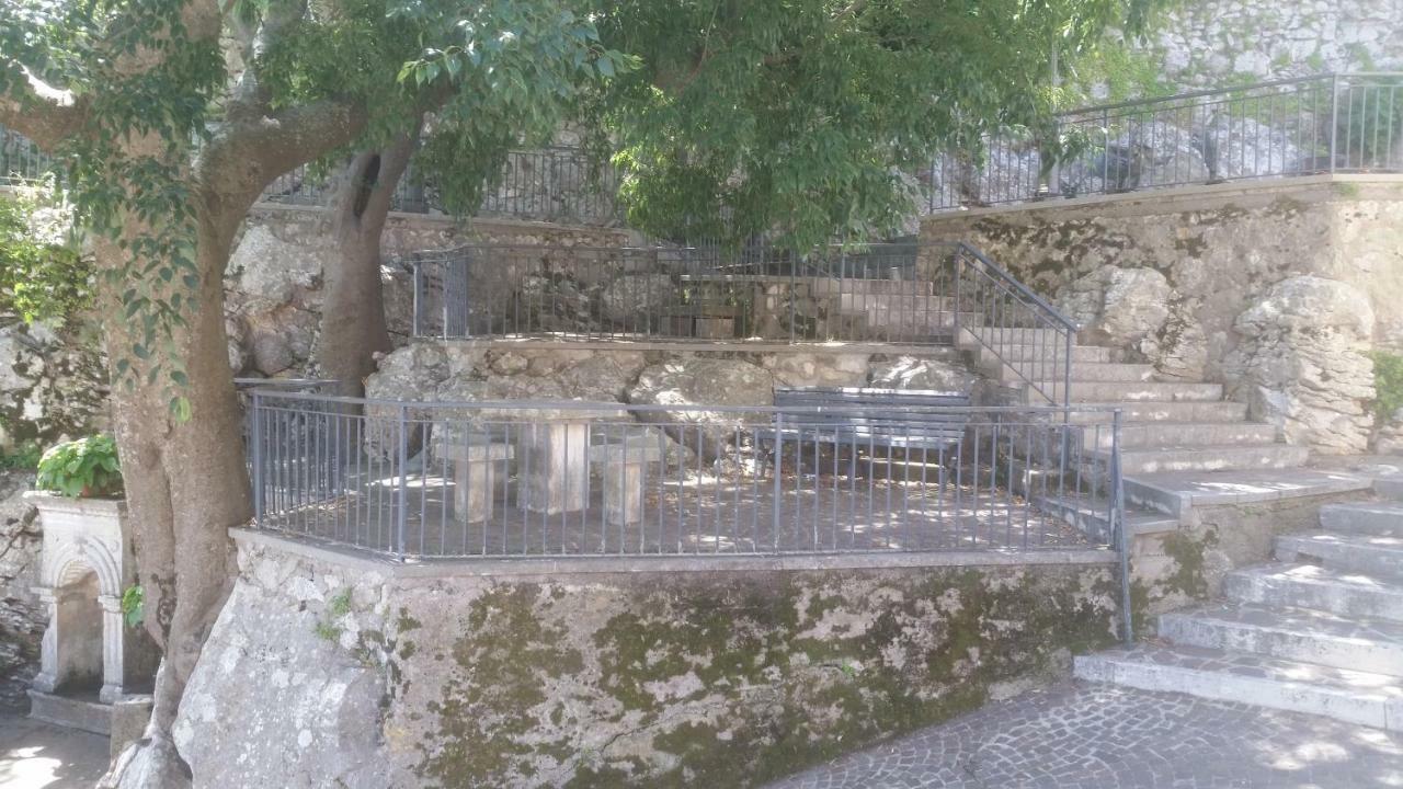 Casa Di Mamma Rosa Villa Castelnuovo Parano Exteriör bild